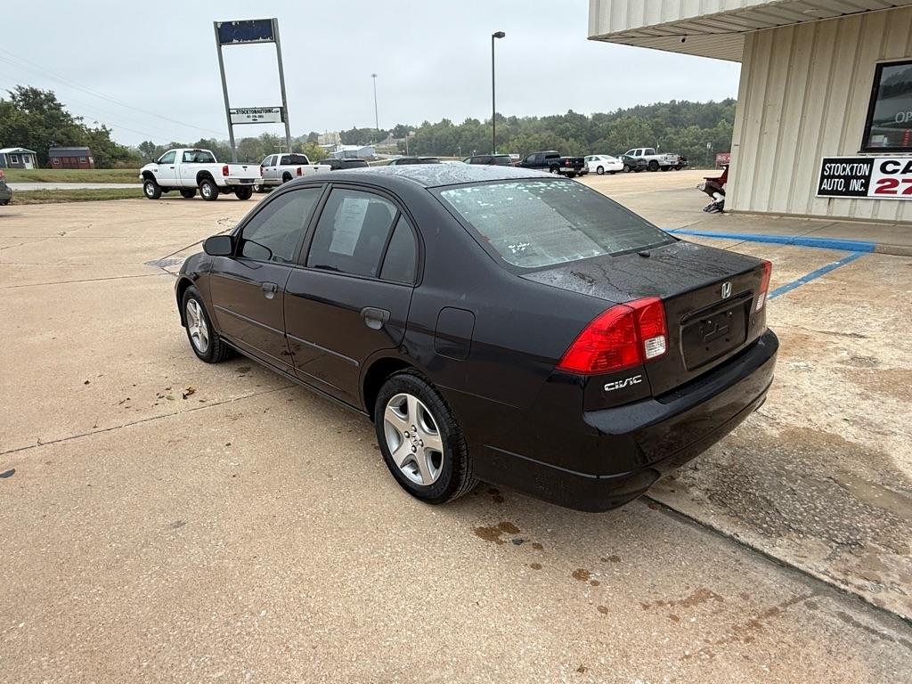 Honda Civic DX Sedan 2005