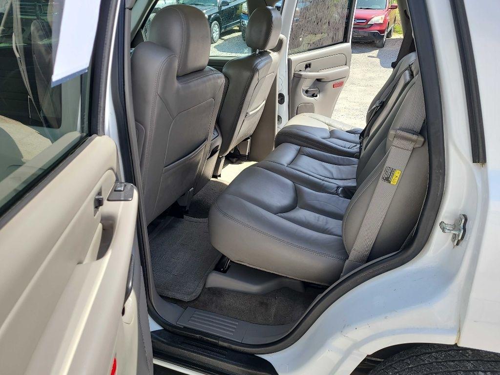 GMC Yukon 2WD 2004