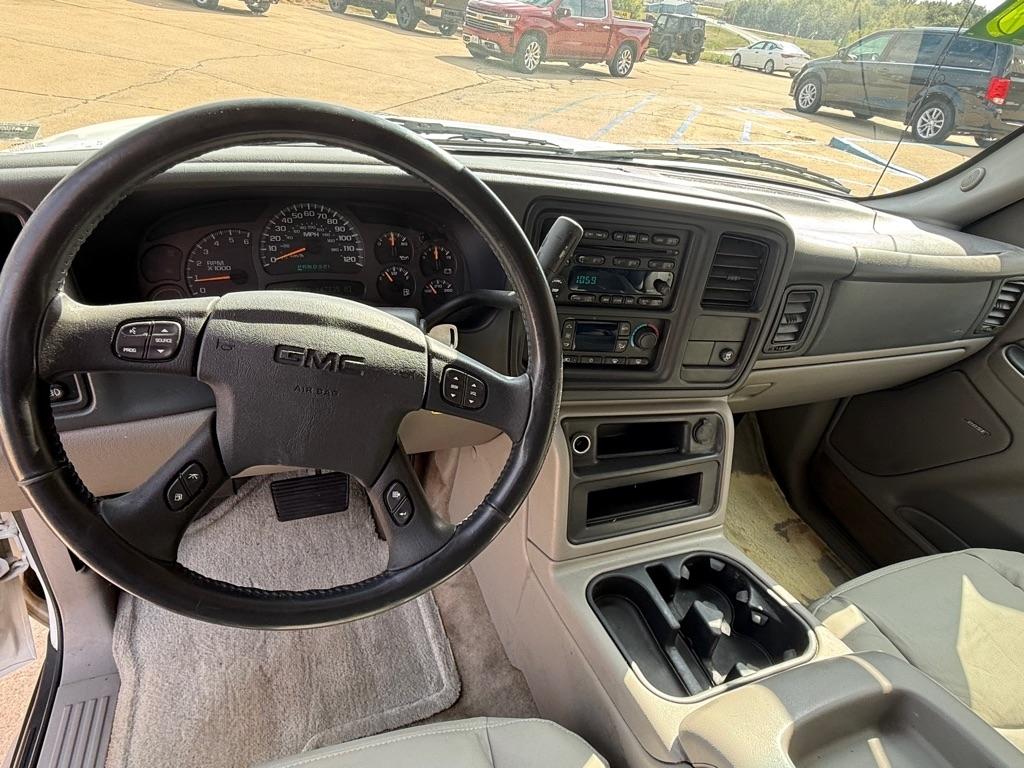 GMC Yukon 2WD 2004
