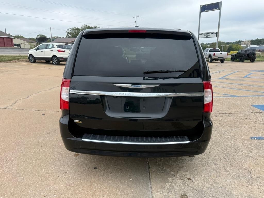 Chrysler Town & Country Touring 2016