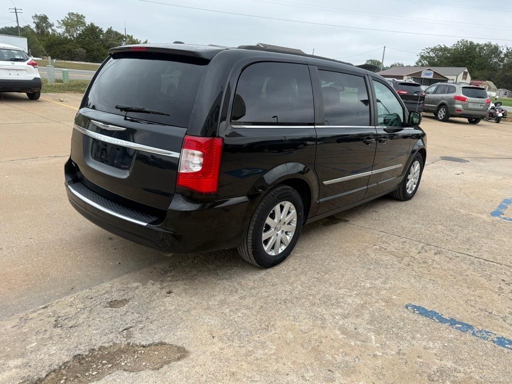 Chrysler Town & Country Touring 2016