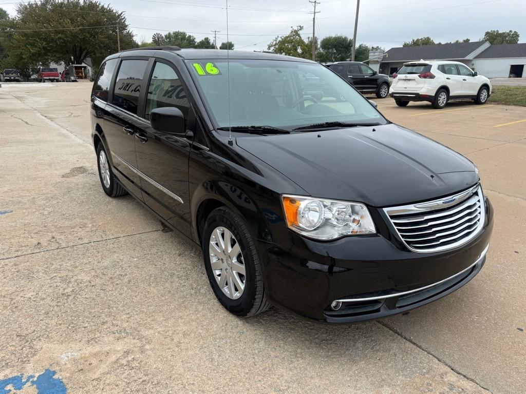Chrysler Town & Country Touring 2016