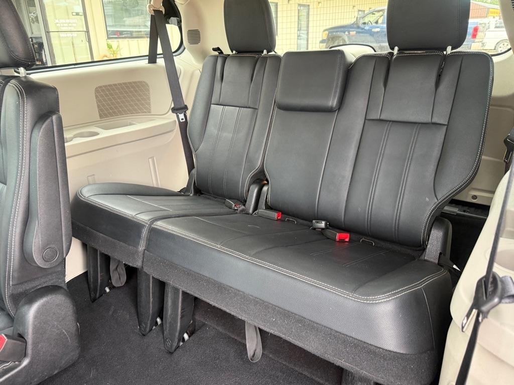 Chrysler Town & Country Touring 2016