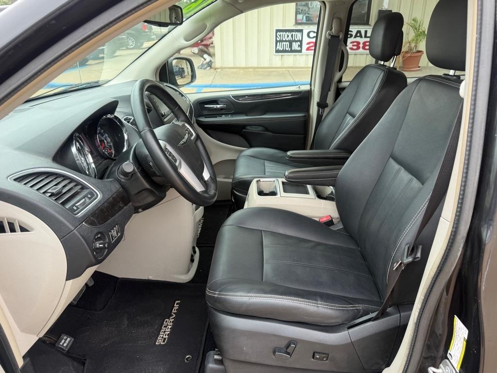 Chrysler Town & Country Touring 2016