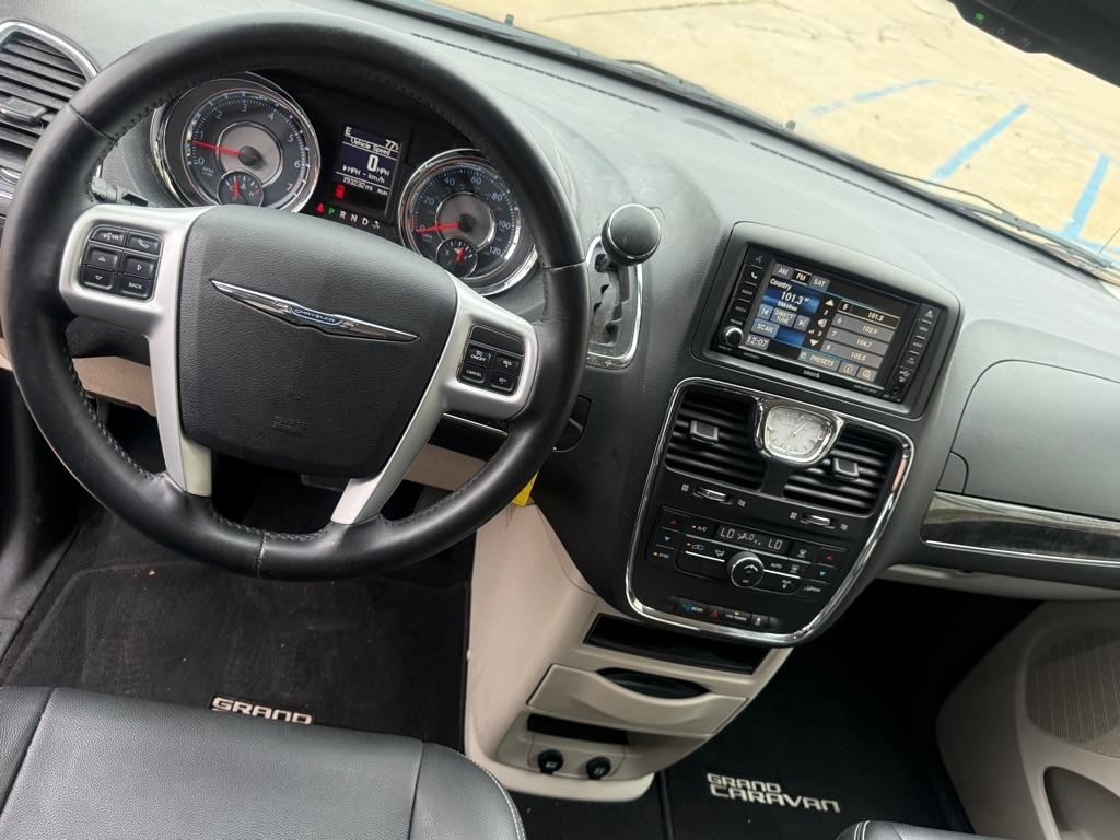 Chrysler Town & Country Touring 2016
