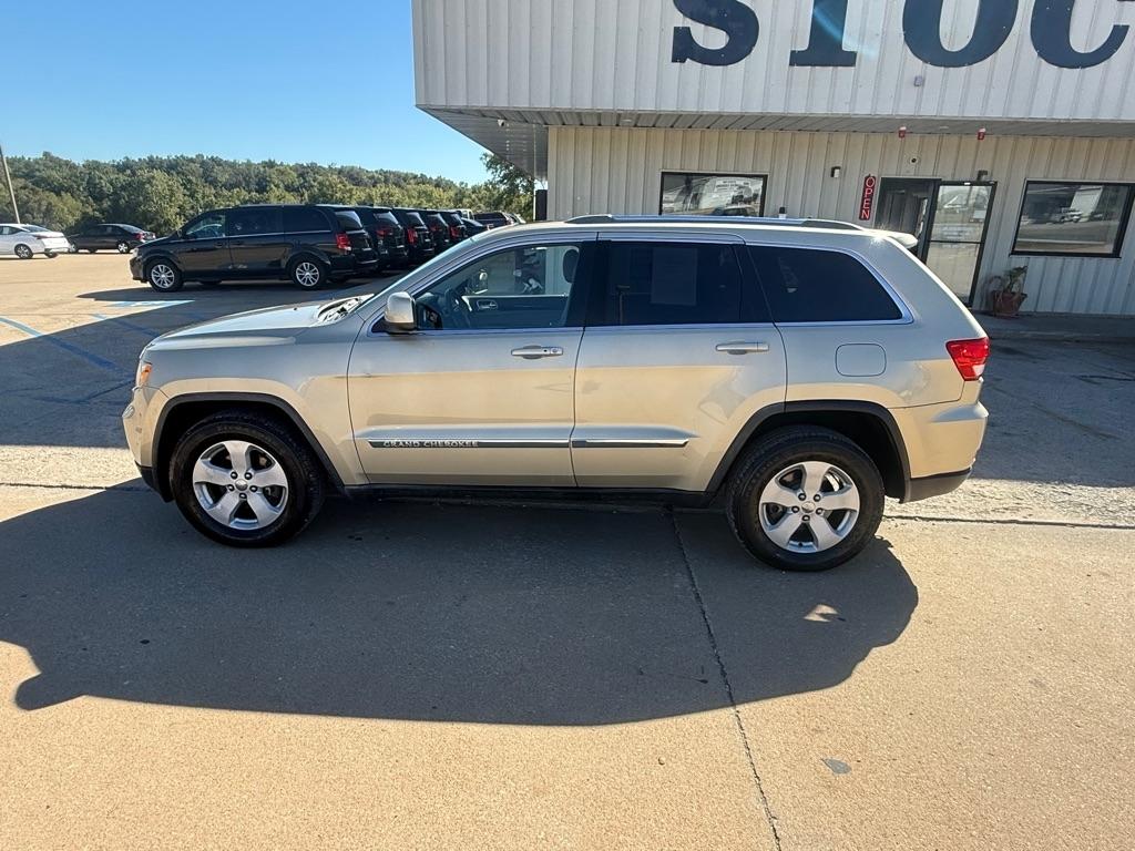 Jeep Grand Cherokee Laredo 4WD 2011