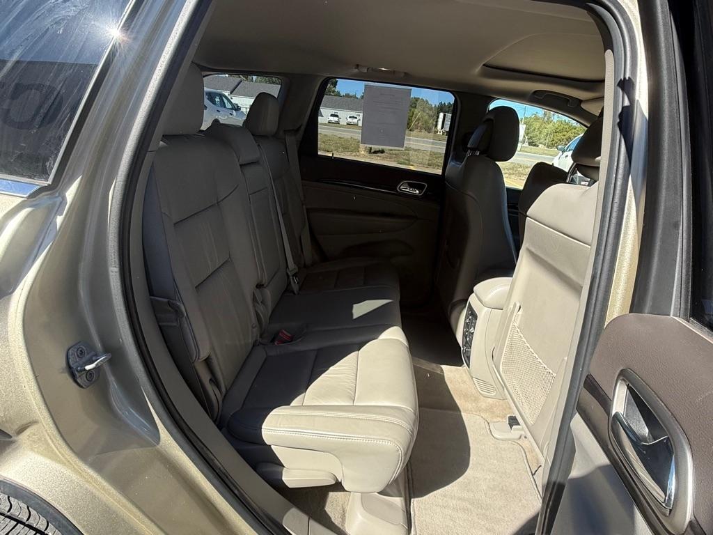 Jeep Grand Cherokee Laredo 4WD 2011