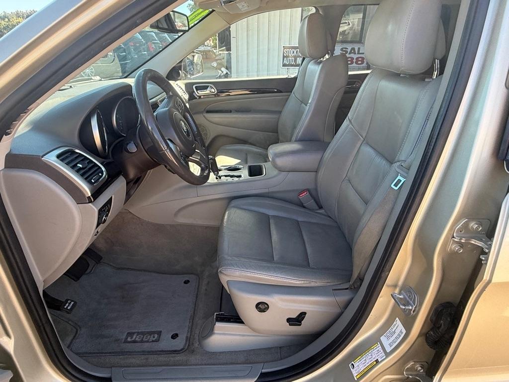 Jeep Grand Cherokee Laredo 4WD 2011