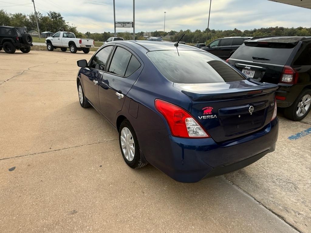 Nissan Versa 1.6 S 5M 2018