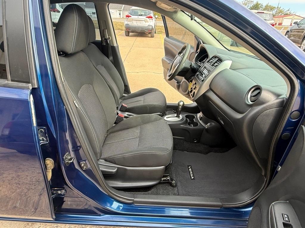 Nissan Versa 1.6 S 5M 2018