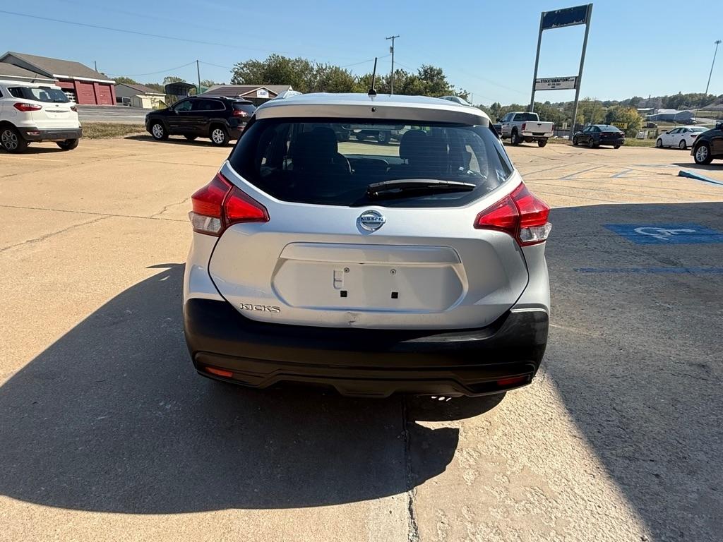 Nissan Kicks S 2019