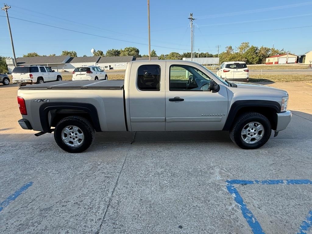 Chevrolet Silverado 1500 Work Truck Ext. Cab Short Box 4WD 2007