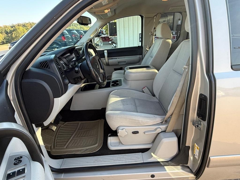 Chevrolet Silverado 1500 Work Truck Ext. Cab Short Box 4WD 2007