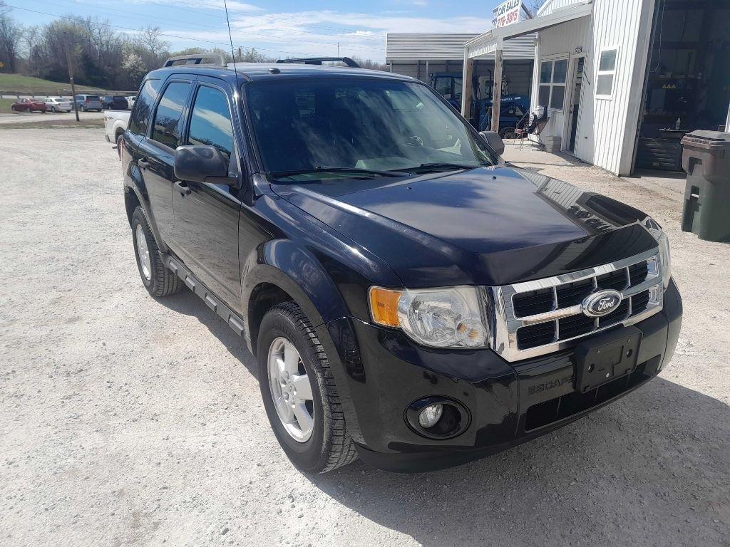 Ford Escape XLT FWD 2011