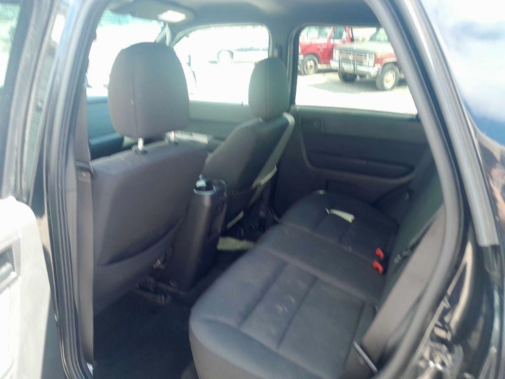 Ford Escape XLT FWD 2011
