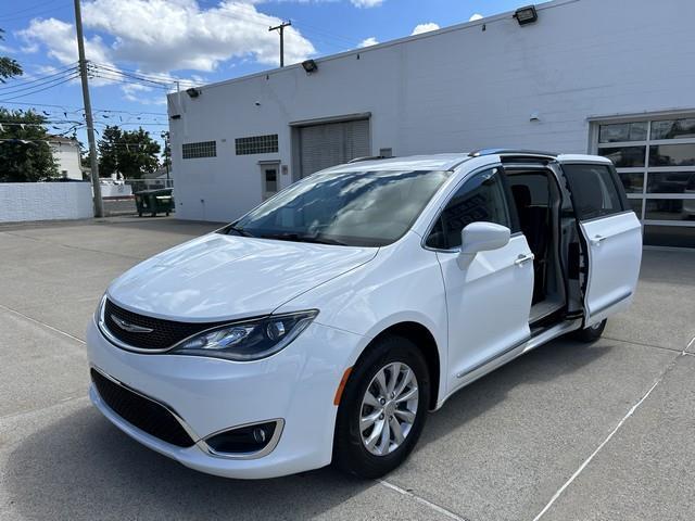 2018 Chrysler Pacifica Touring-L