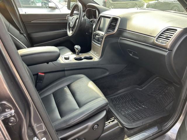 Jeep Grand Cherokee photo 9