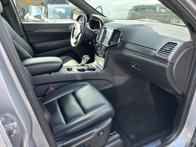 Jeep Grand Cherokee photo 8