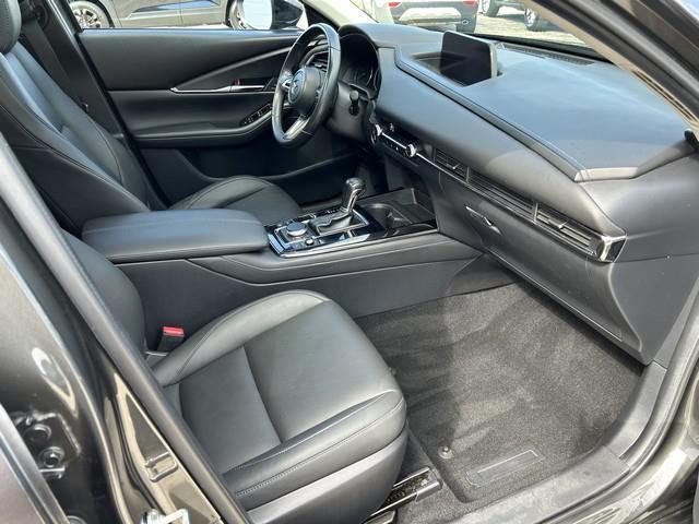 Mazda CX-30 photo 10