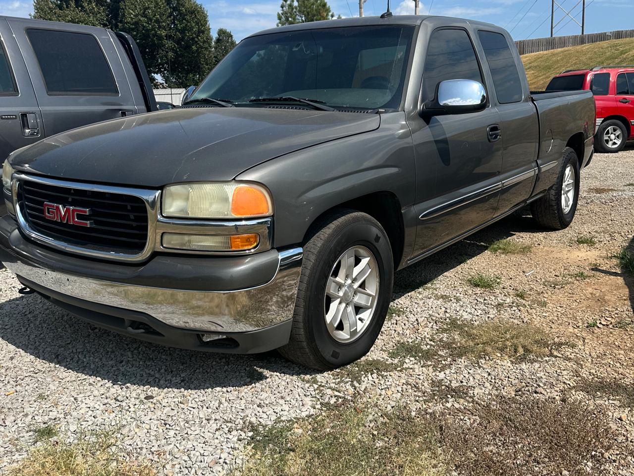 GMC Sierra 1500 SL Ext. Cab Short Bed 2WD 2002