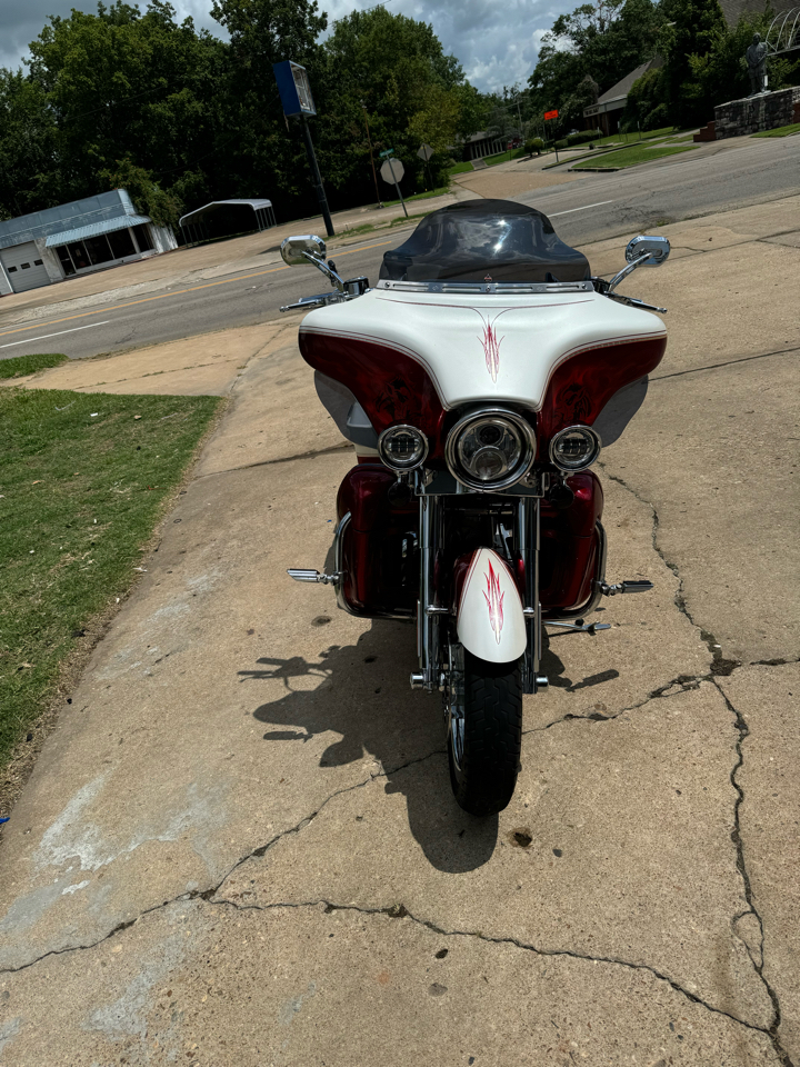 Harley-Davidson FLHTCUSE  2006