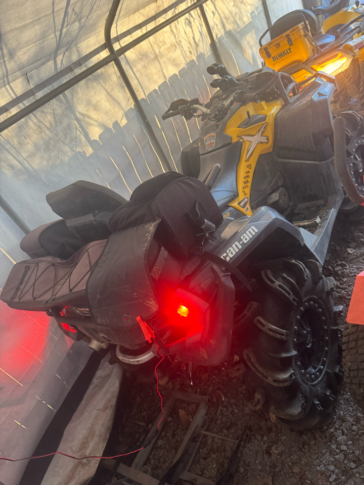 Can-Am Outlander 1000 X MR  2013