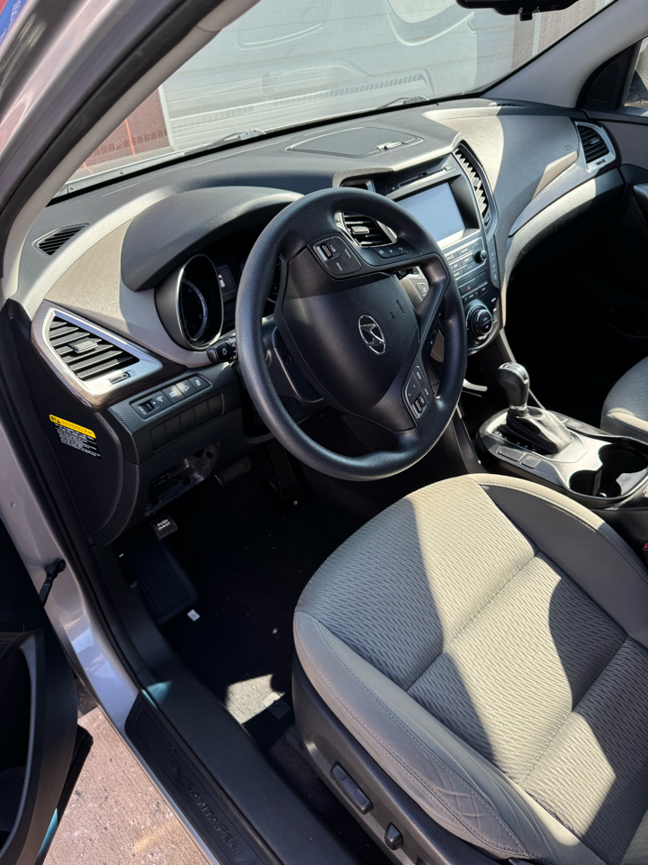 Hyundai Santa Fe SE FWD 2018