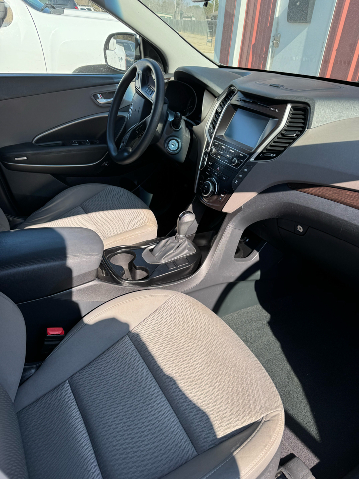 Hyundai Santa Fe SE FWD 2018