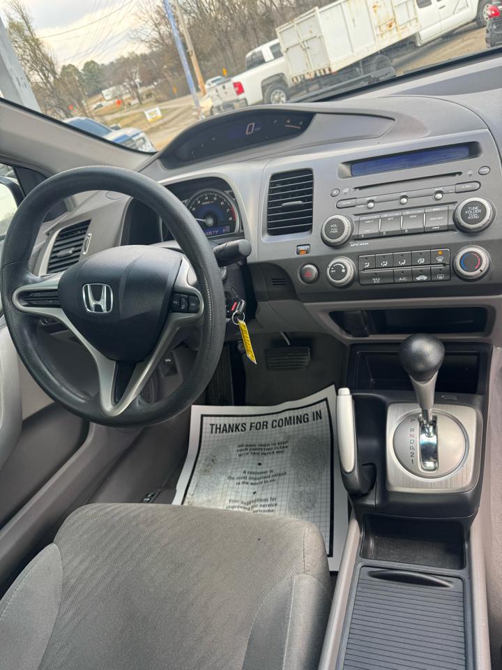 Honda Civic LX coupe 2011