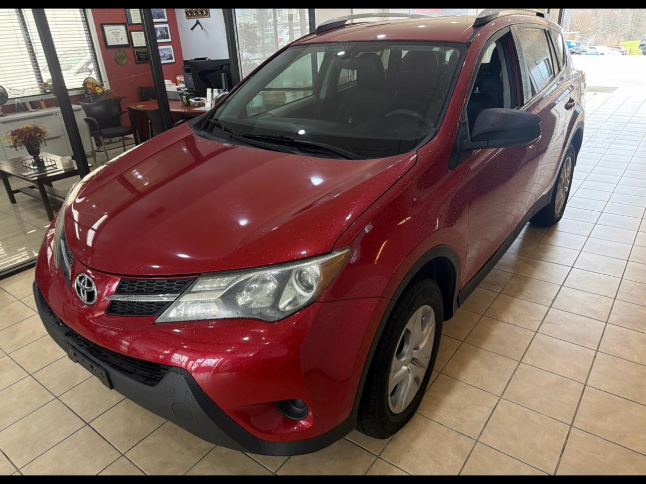 Toyota RAV4 LE FWD 2013
