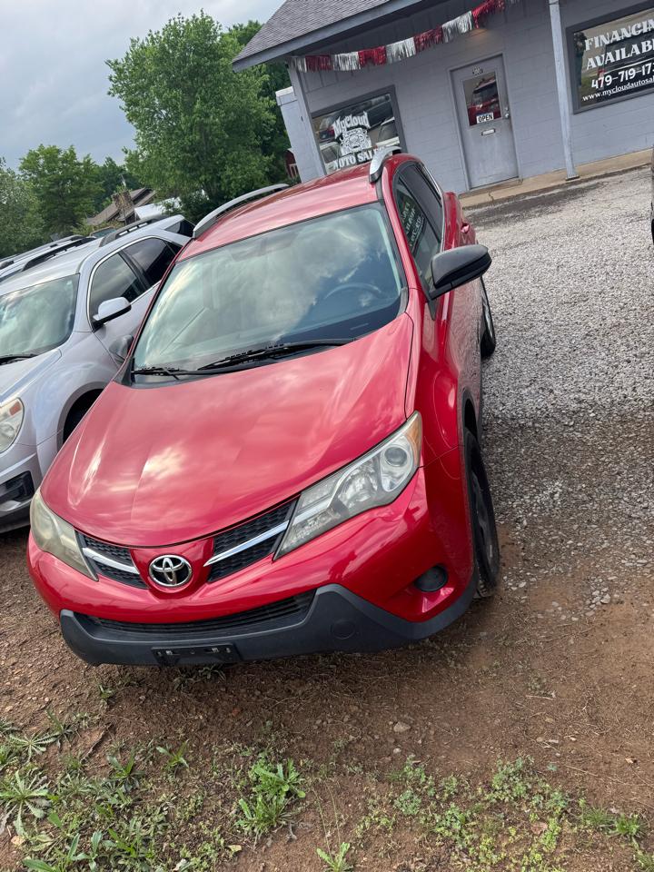 Toyota RAV4 LE FWD 2013