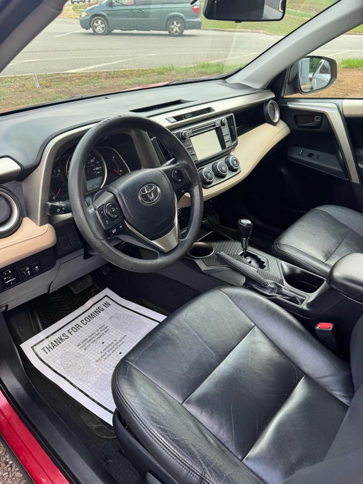 Toyota RAV4 LE FWD 2013