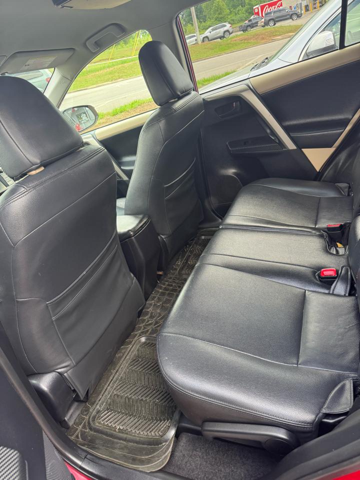 Toyota RAV4 LE FWD 2013