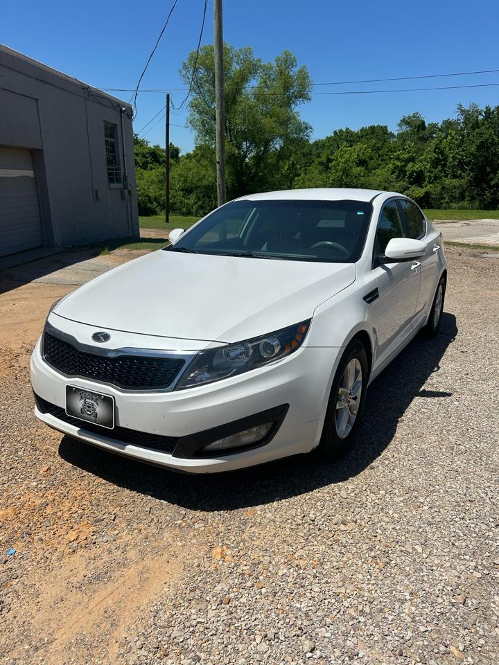 Kia Optima LX 4D Sedan 2012