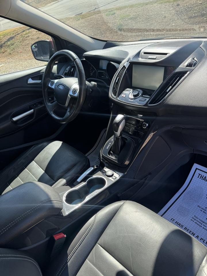 Ford Escape Titanium 4WD 2015