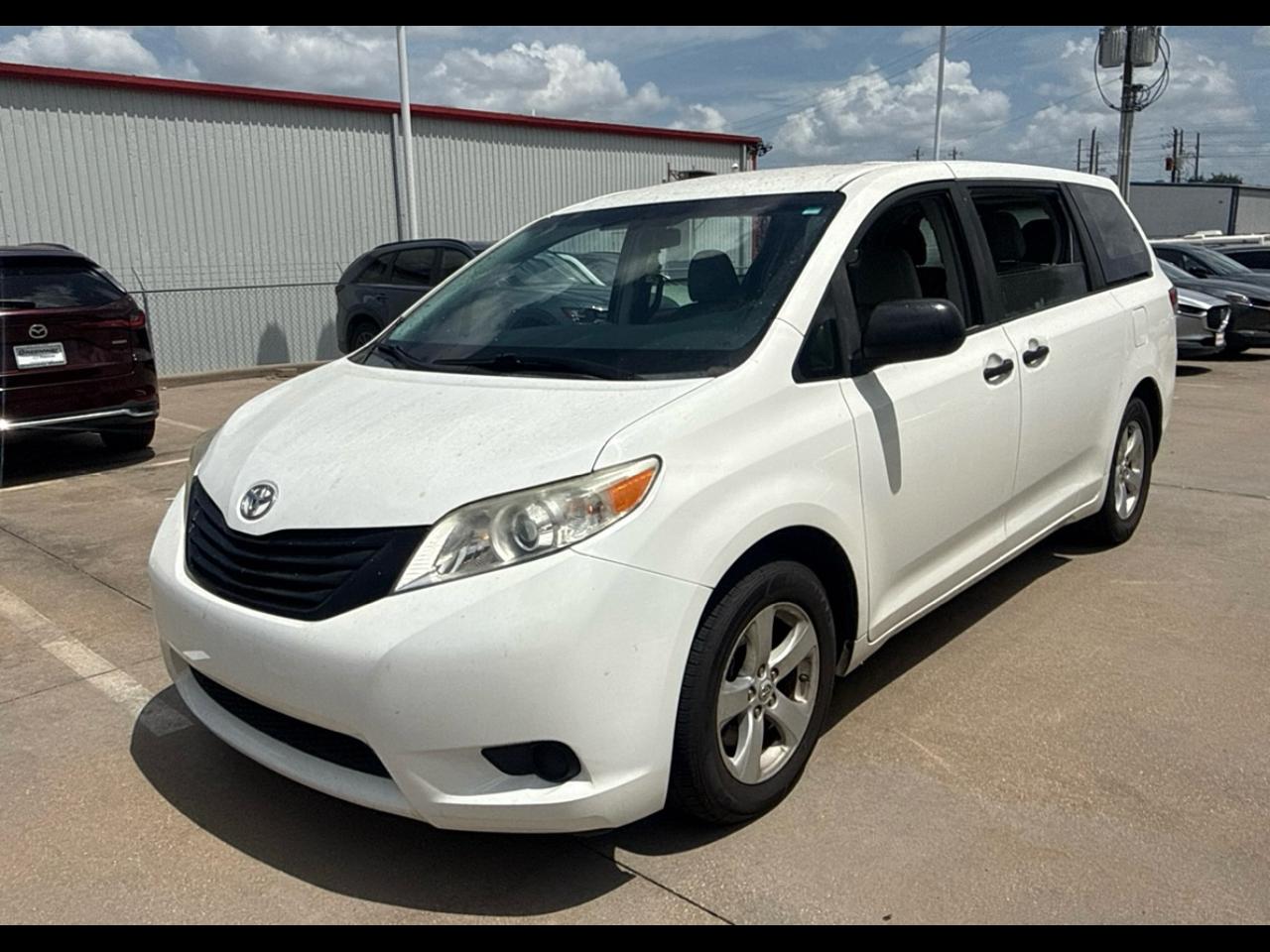 Toyota Sienna FWD 7-Passenger V6 2013