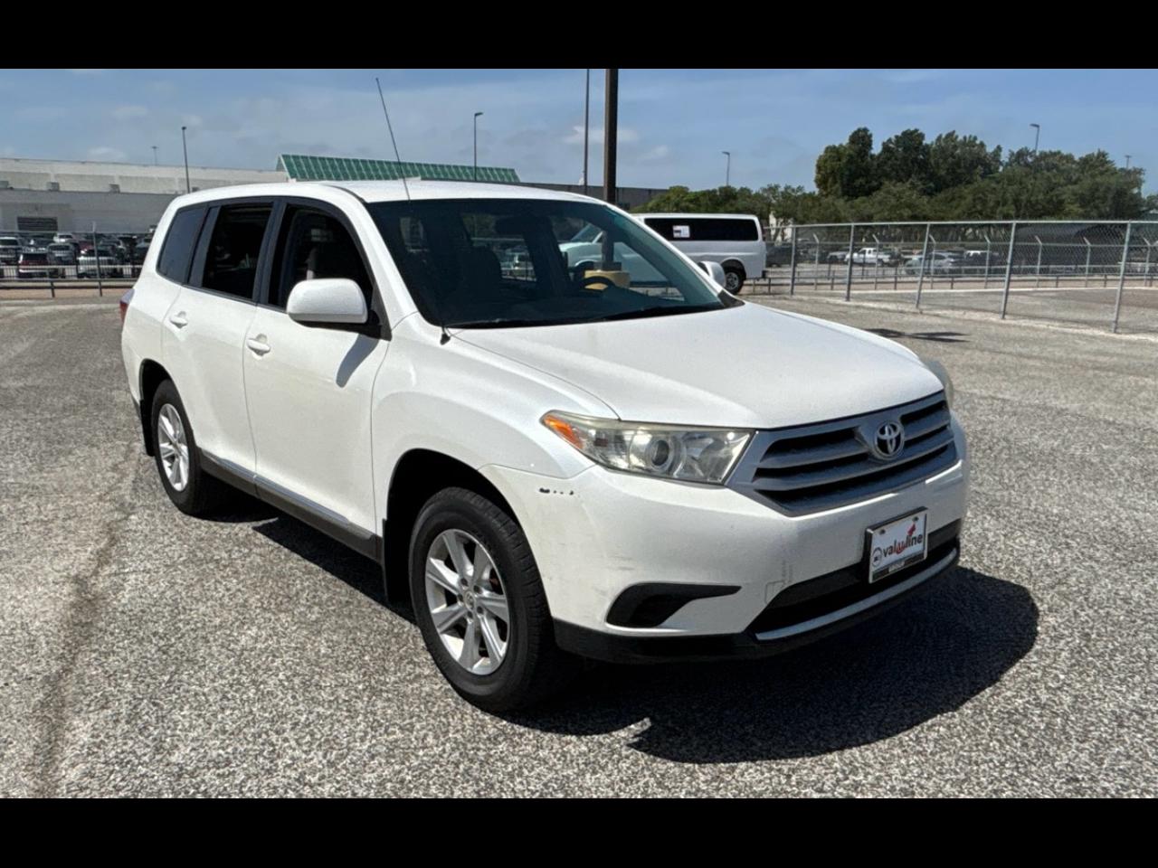 Toyota Highlander Base 2WD I4 2012