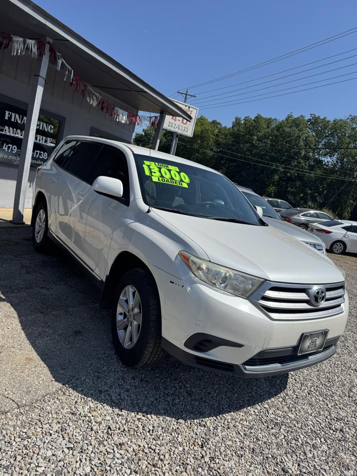 Toyota Highlander Base 2WD I4 2012