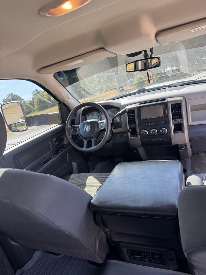 RAM 2500 ST Crew Cab SWB 4WD 2012