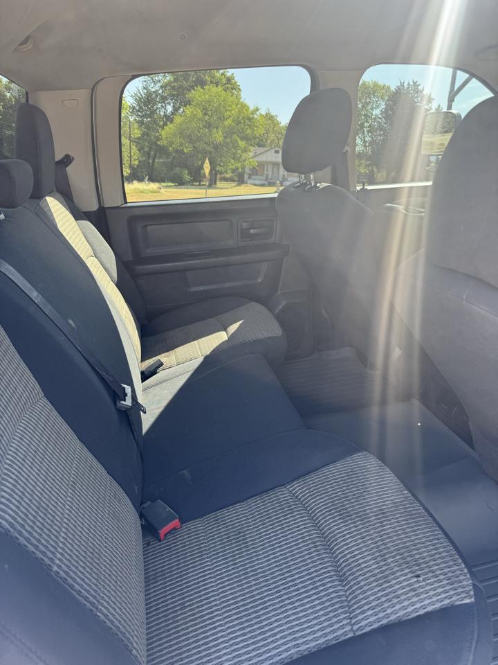 RAM 2500 ST Crew Cab SWB 4WD 2012
