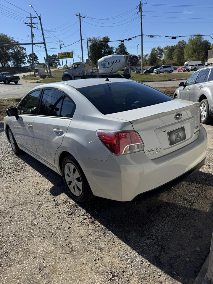 Subaru Impreza 2.0i PZEV 5M 4-Door 2015