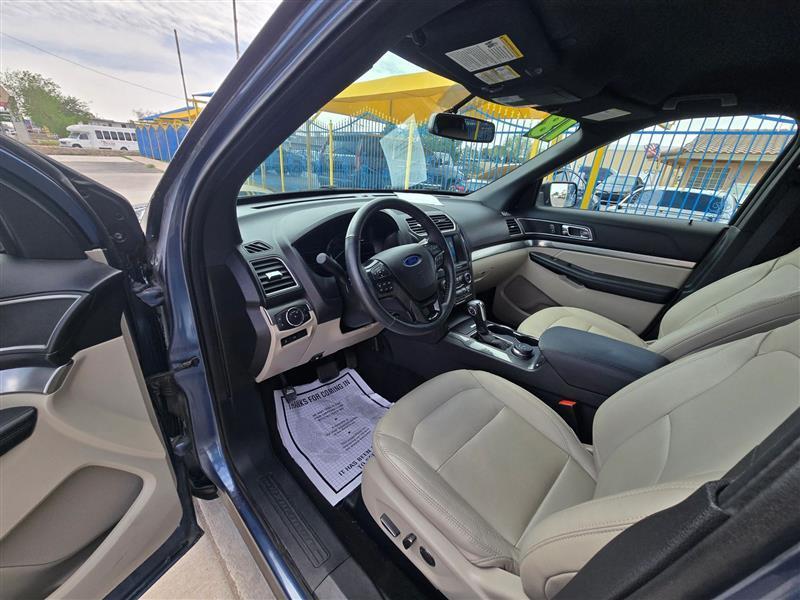 Ford Explorer XLT 4WD 2018
