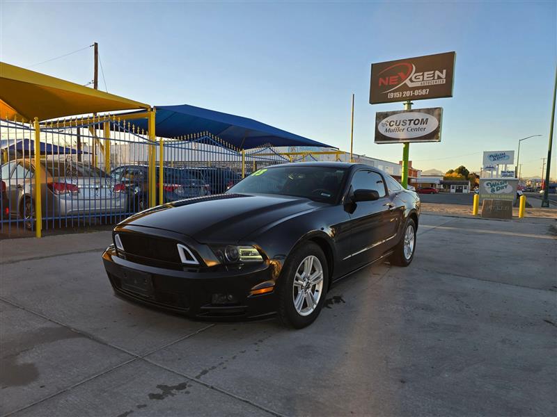 Ford Mustang V6 Coupe 2013