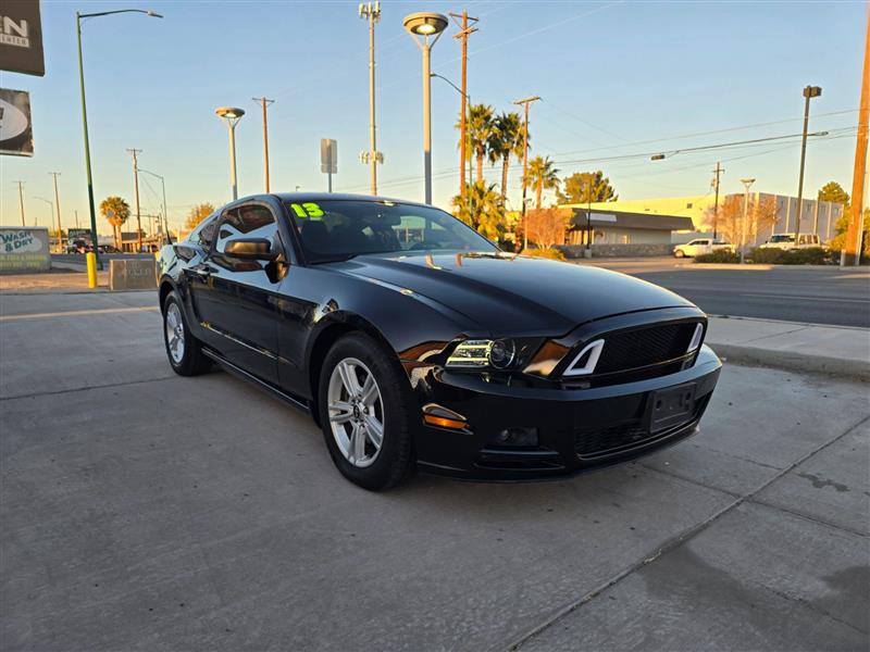 Ford Mustang V6 Coupe 2013