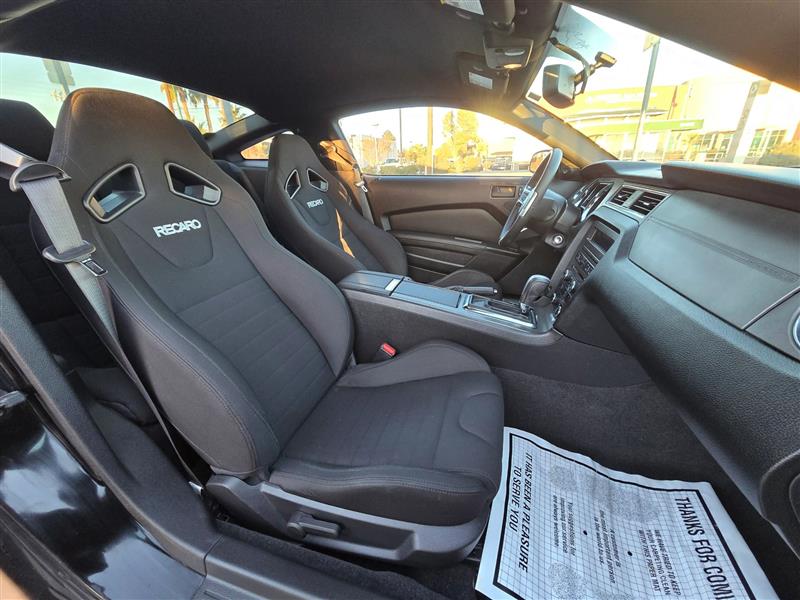 Ford Mustang V6 Coupe 2013