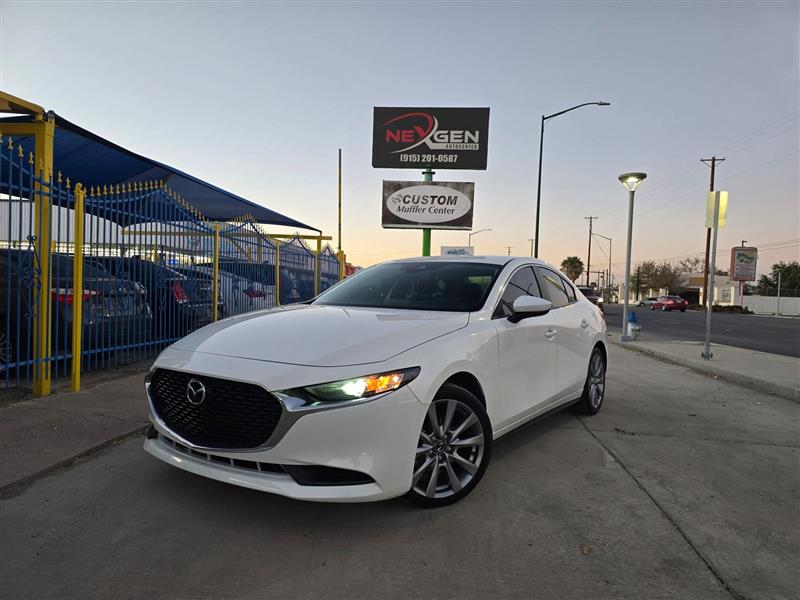 2022 Mazda MAZDA3 Select