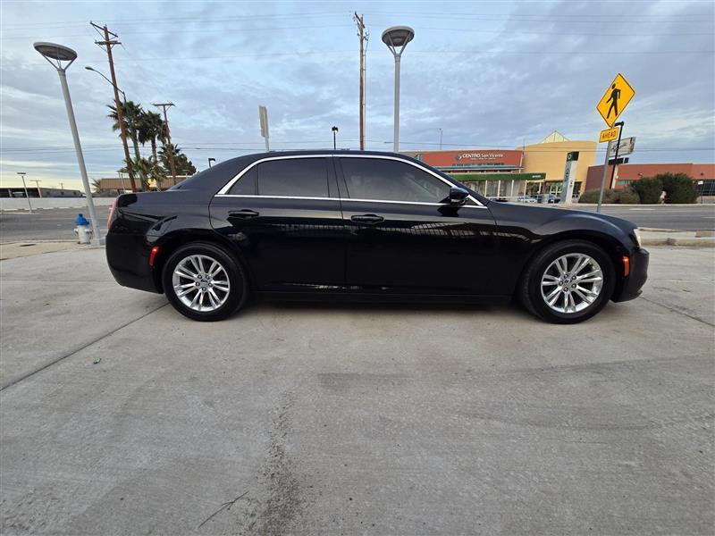 Chrysler 300 Touring 2019