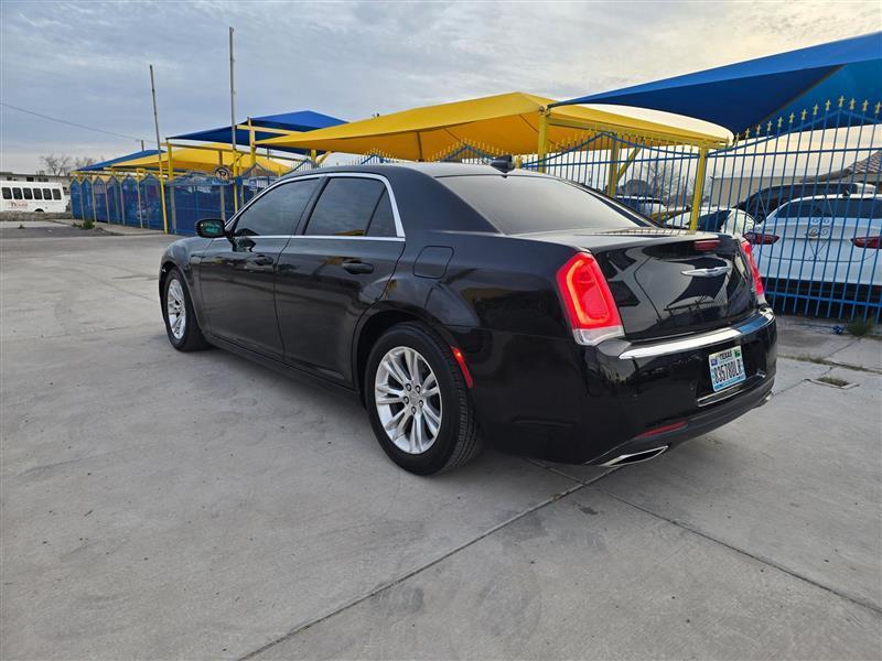 Chrysler 300 Touring 2019