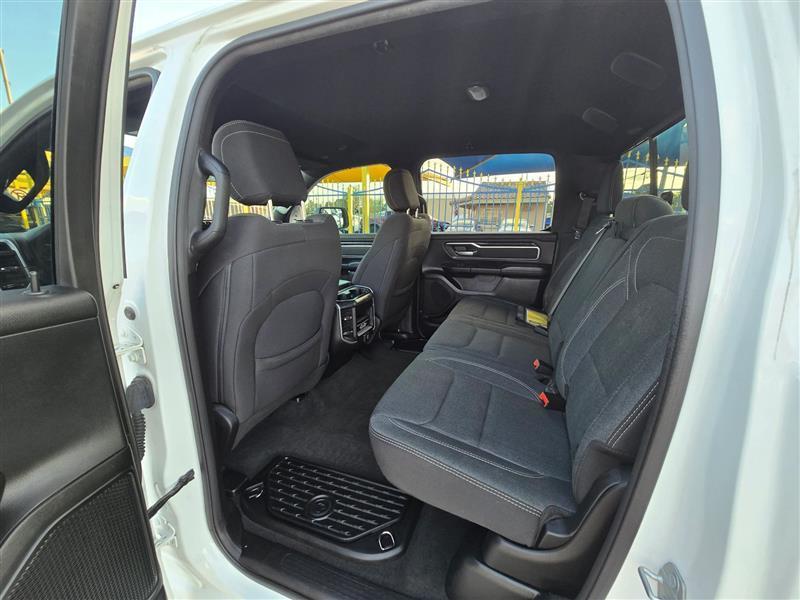 RAM 1500 Big Horn Crew Cab SWB 4WD 2019