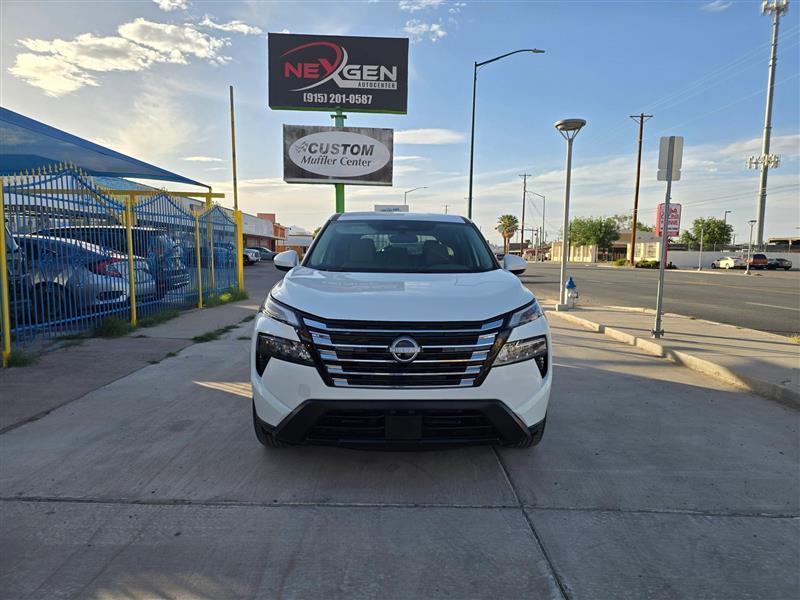 Nissan Rogue SV 2025